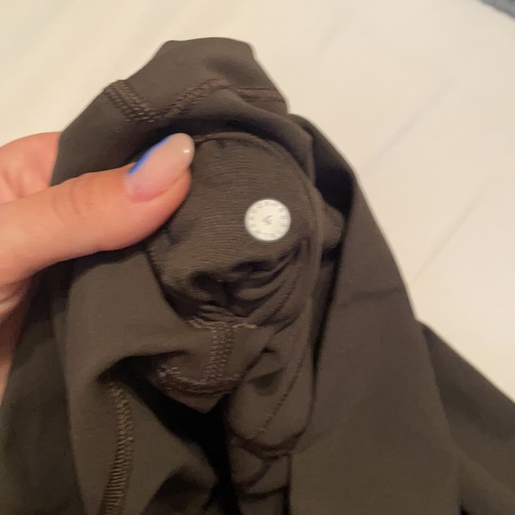 LuluLemon Wunder Under High Rise Luxtreme 21” - Picture 4 of 4